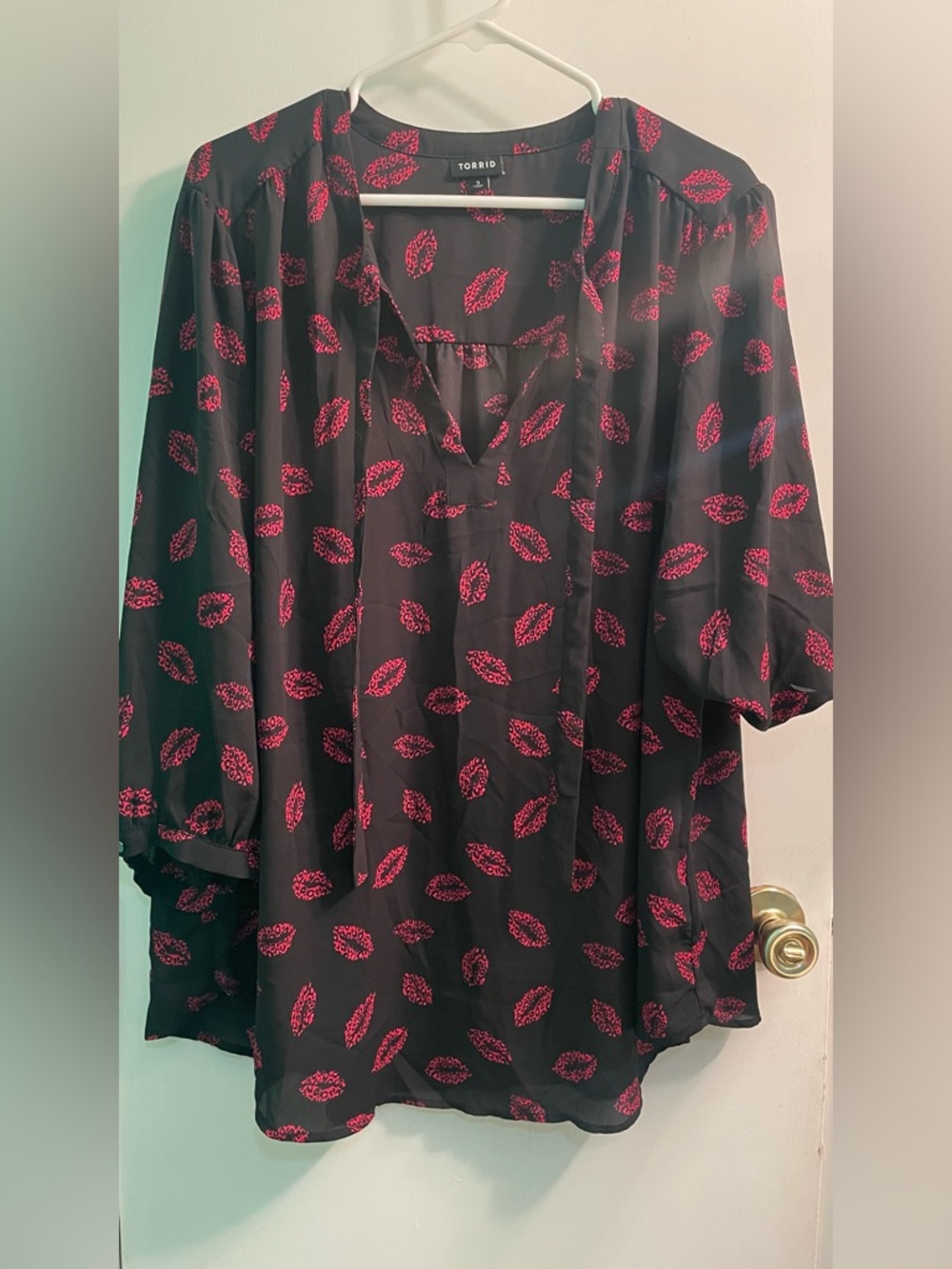 Torrid Black Blouse with Pink Lip Print